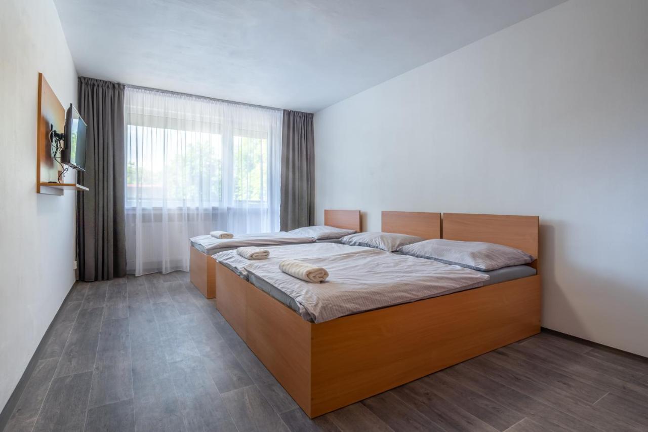 Apartmany A Studia Zamecky Park Litvínov Exterior foto